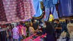 Foto Lautan Manusia di Pasar-pasar Berbagai Daerah