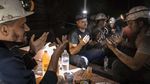 Potret Penambang Bosnia yang Berpuasa di Bawah Tanah
