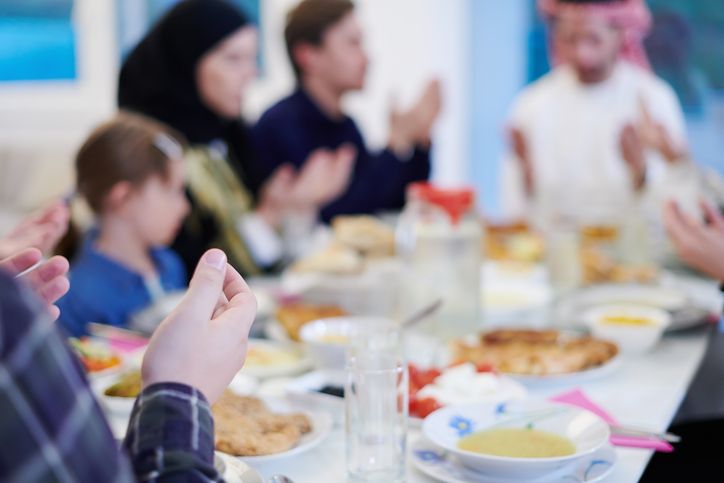 Viral Bukber Tak Ada yang Datang, Ini 4 Etiket yang Harus Diperhatikan