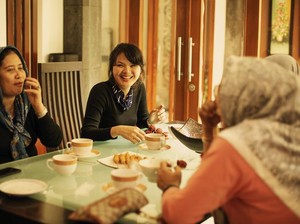 Satgas: Warga Boleh Bukber, Tapi Dilarang Ngobrol