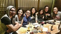 Evan Sanders diketahui juga seringkali makan bersama dengan pemeran lainnya dalam sinetron yang ia bintangi untuk menjalin hubungan yang baik sesama pemeran sinetron. Foto: Instagram@iam.evansanders