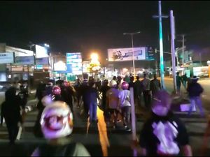 Gegara Lahan Parkir, Kelompok Pemuda di Kendari Bentrok!