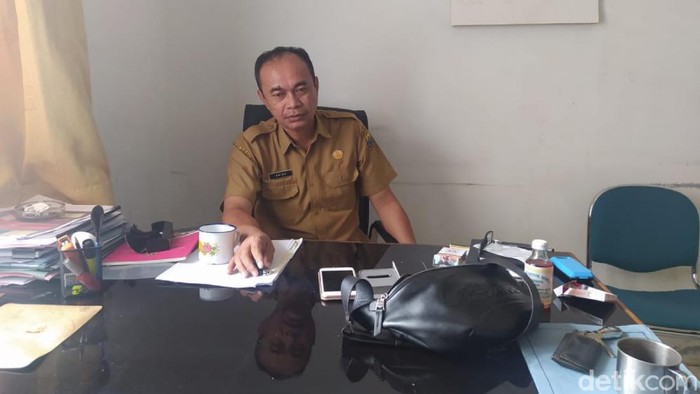Kepala Bidang Hubungan Industri Disnakertrans Cianjur Aries Heriansyah