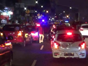 Konvoi Peserta Sahur On The Road di Makassar Dibubarkan Polisi