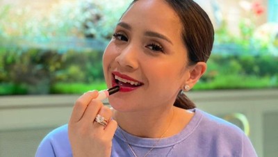 8 Artis Alami Body Shaming, Nagita Slavina Diduga Disindir Ayah Ayu Ting Ting
