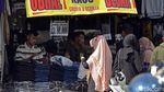 Foto Lautan Manusia di Pasar-pasar Berbagai Daerah