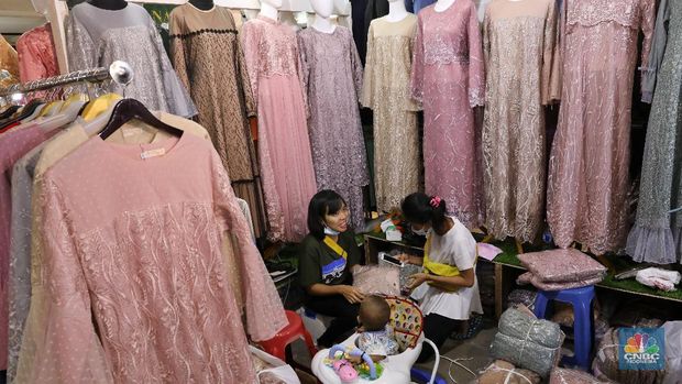 Penjual baju muslim di Thamrin City. (CNBC Indonesia/Andrean Kristianto)