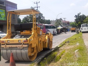 Kerusakan Jl Tegar Beriman Kabupaten Bogor Mulai Diperbaiki.