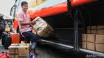 Foto: Lonjakan Pemudik Jelang Pengetatan di Terminal Kalideres