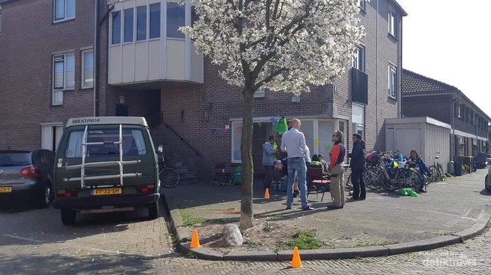 Tampak depan mushala kecil SGB di Utrecht