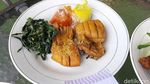 20 Bebek Goreng yang Mantul Ada di Sini
