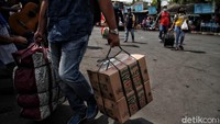 Perlu diketahui jumlah penumpang yang berangkat dari Terminal Bus Antar Kota Antar Provinsi (AKAP) Tanjung Priok, Jakarta Utara, menurun menjelang pemberlakuan kebijakan larangan mudik pada 6-17 Mei 2021.