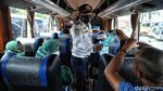 Saat Warga Mudik Lebih Awal Demi Lebaran di Kampung Halaman