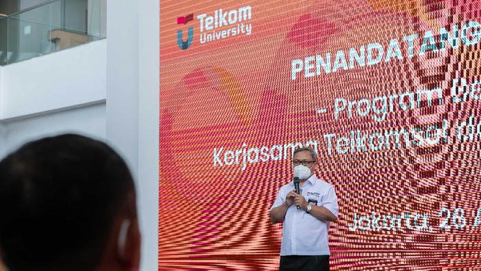 Rektor Telkom University Adiwijaya.