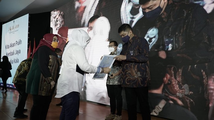 Telkom dapat penghargaan dari Kemnaker.