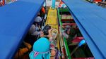 Aktivitas Mudik Lokal di Pelabuhan Sungai Musi