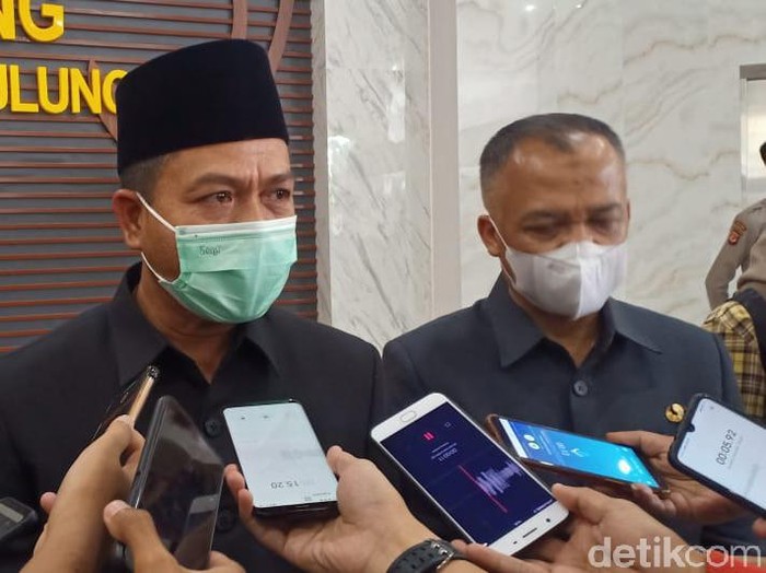 Bupati Bandung Dadang Supriatna