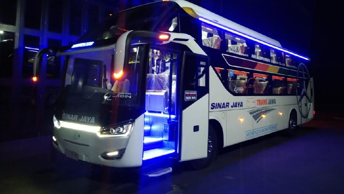 Bus suites class PO Sinar Jaya