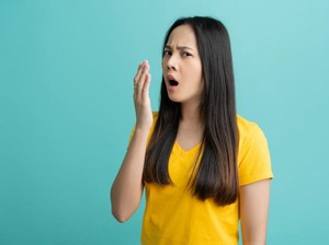5 Cara Mengatasi Mulut Asam saat Berpuasa