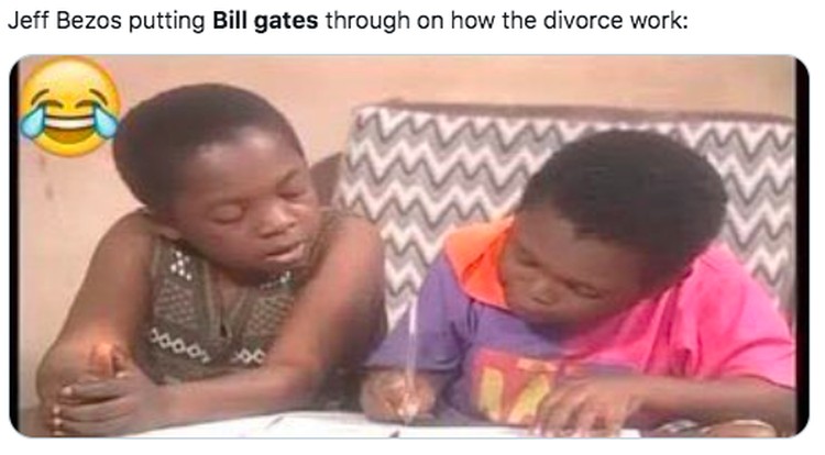 Meme Bill Gates Cerai. Bill Gates jadi bahan meme olok-olok karena bercerai dengan Melinda Gates.