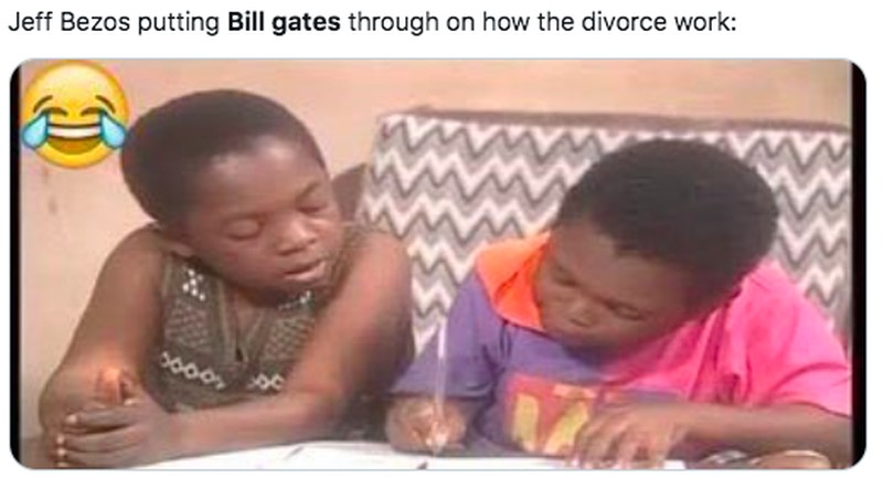 Meme Bill Gates Cerai. Bill Gates jadi bahan meme olok-olok karena bercerai dengan Melinda Gates.