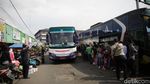 Jelang Dilarang, Terminal Bekasi Diserbu Pemudik