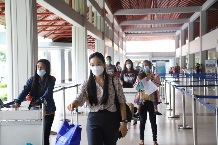 Ilustrasi penumpang di Bandara Ngurah Rai
