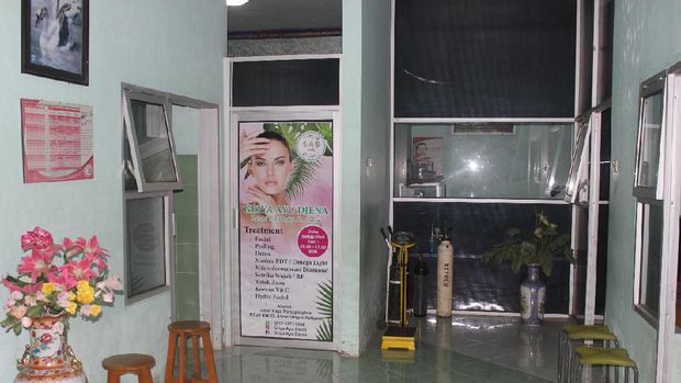 perawat cantik dibakar