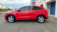 Honda HR-V E A/T Harga: Rp237.000.000 Mesin: 1.500 cc bensin Transmisi: Automatic Tahun: 2016 Warna: Merah Jarak Tempuh: 34.655 km Lokasi: Depok. Foto: Pool (Seva.id)
