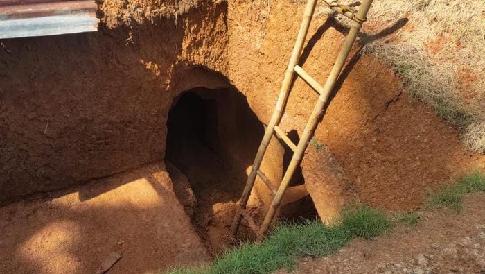 Rumah di bawah tanah kakek di Bone, Sulsel.