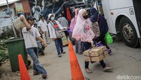 Rencananya Terminal Bayangan ini akan beroperasi hingga besok, Rabu 6 Mei 2021.