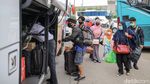 Terminal Bayangan Lebak Bulus Ramai Banget Gaes