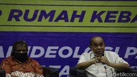 Para tokoh senior ini mendorong penyelesaian damai di Papua.