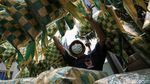Wow! Pasar Asemka Jual Ketupat Raksasa