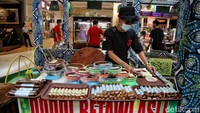 Secara berkolaborasi, event ini akan memacu pertumbuhan ekonomi kerakyatan. Bukan hanya dari pemerintah saja tapi kegiatan ini juga mendapatkan dukungan dari pihak swasta seperti Mal Artha Gading yang menyediakan tempat berkegiatan.