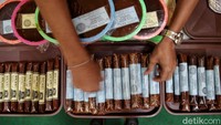 Festival kuliner tersebut menjajakan makanan khas nusantara.