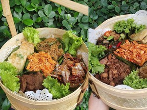 5 Rantang Modern Isi Nasi Hainan hingga Liwetan Buat Lebaran