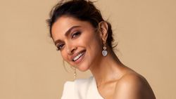 Deepika Padukone Dapat Bintang di Hollywood Walk of Fame!
