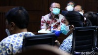 Agenda sidang dengan terdakwa mantan Menteri Kelautan dan Perikanan tersebut adalah mendengarkan keterangan sejumlah saksi.