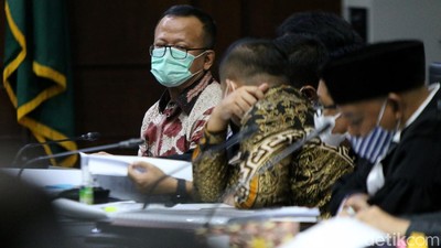 Momen Edhy Prabowo Jalani Sidang Lanjutan Korupsi Ekspor Benur