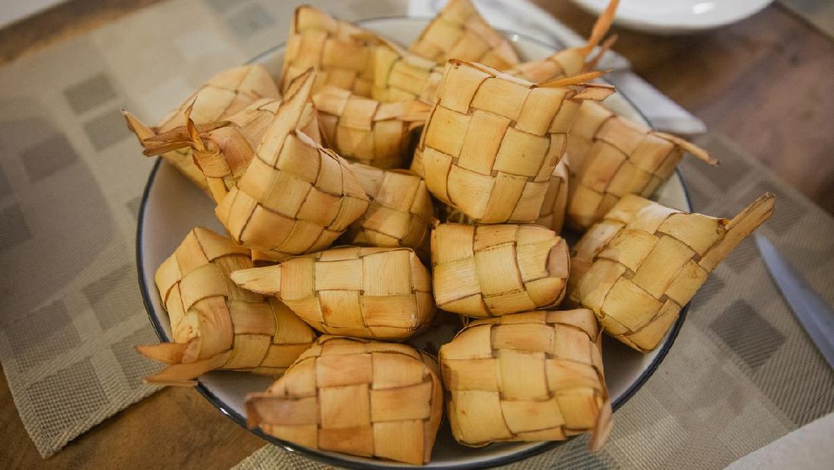 Sejarah dan Makna Ketupat Jadi Sajian Khas Idulfitri Sejak Abad 15