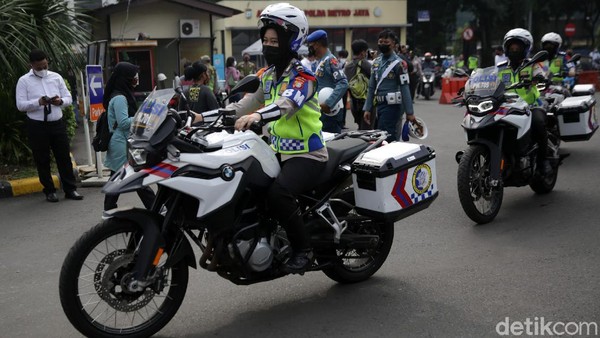 Ini Lho.. Pasukan yang Lakukan Penyekatan Larangan Mudik 2021
