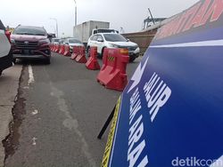 Jelang Larangan Mudik, Kendaraan Keluar GT Cileunyi Bandung Padat