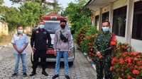 Selama menjalani isolasi, segala kebutuhan penghuni dipenuhi oleh pihak Pemdes. Mulai dari makan, minum hingga paket sembako.