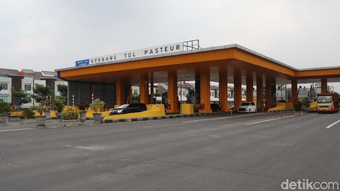 Pemkot Bandung mengecek kesiapan check point penyekatan pemudik