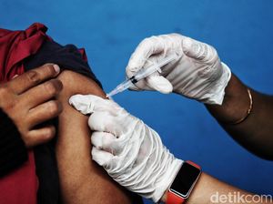 Kemenkes Sebut Ada 2 KIPI Serius di DKI Diduga Terkait AstraZeneca CTMAV547