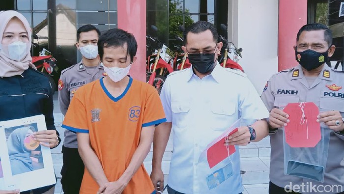 Polisi Surabaya mengungkap kasus perdagangan orang. Satu orang sudah diamankan dan berstatus sebagai tersangka.
