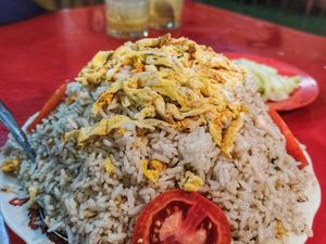 Nasi Goreng Porsi Tukang Gali dan Menu Buka Puasa di Masjid Nabawi