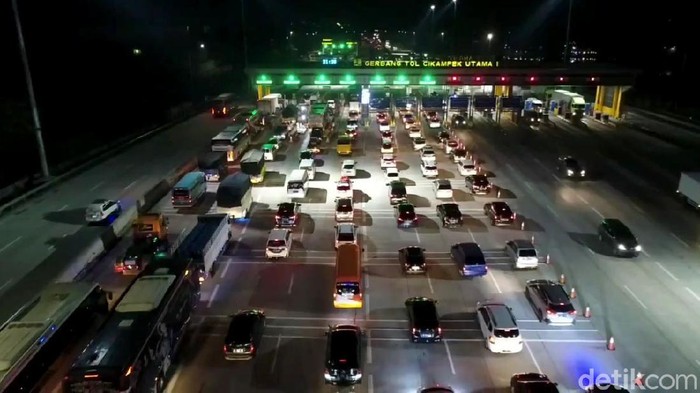 Bahayakah Tahan Pipis dalam Jangka Waktu Lama saat Mudik? Ini Kata Dokter