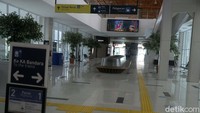  Suasana di Stasiun BNI Sudirman City, tampak sepi pada satu hari jelang larangan mudik diberlakukan.